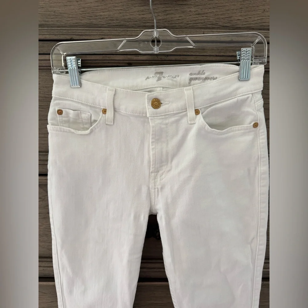7 For All Mankind White Skinny Jeans EUC Gwenevere